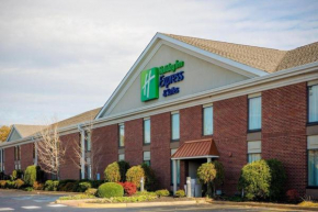 Holiday Inn Express Hotel And Suites Corinth